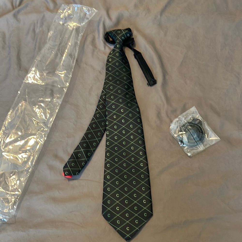 COPY - Chive Members Only tie flask
